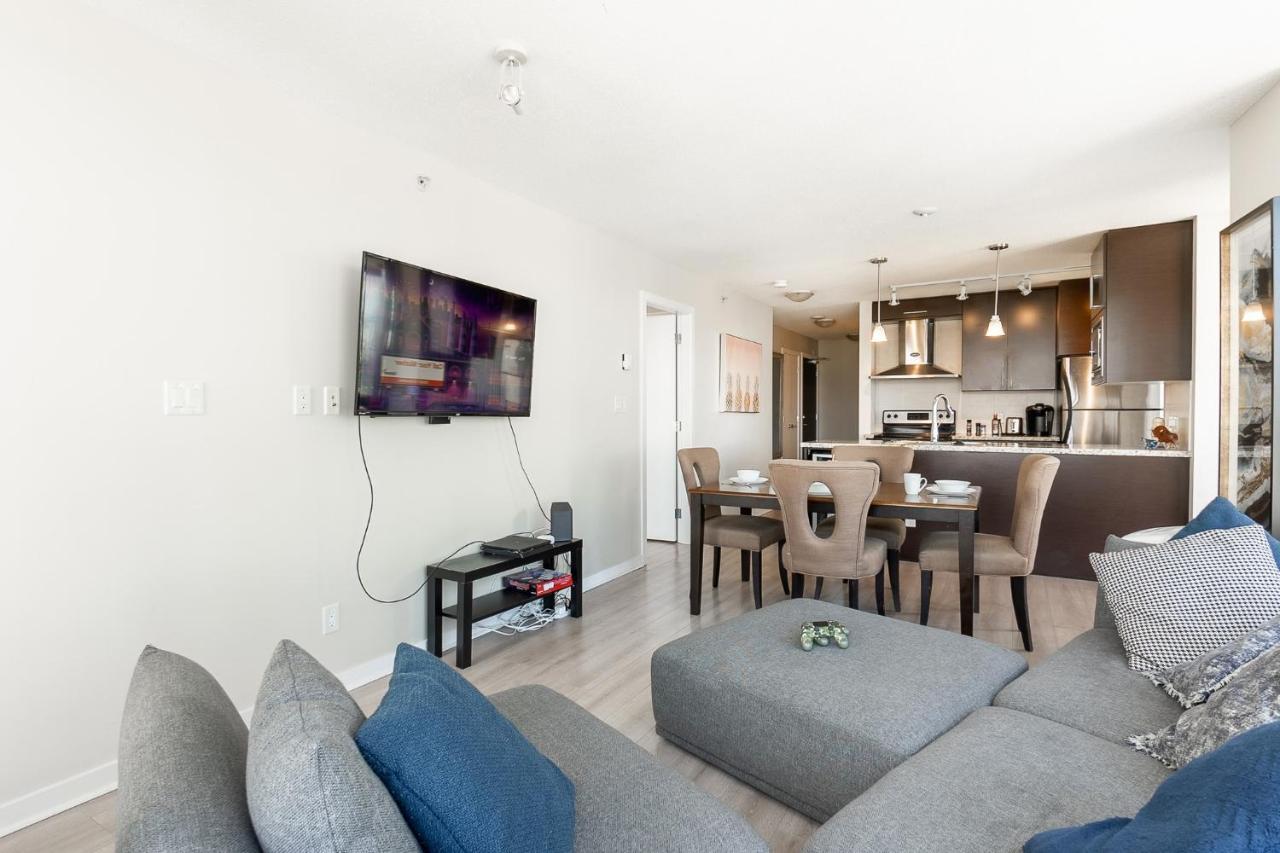 Stunning 2 Bedroom Condo With Downtown Views!!! فانكوفر المظهر الخارجي الصورة